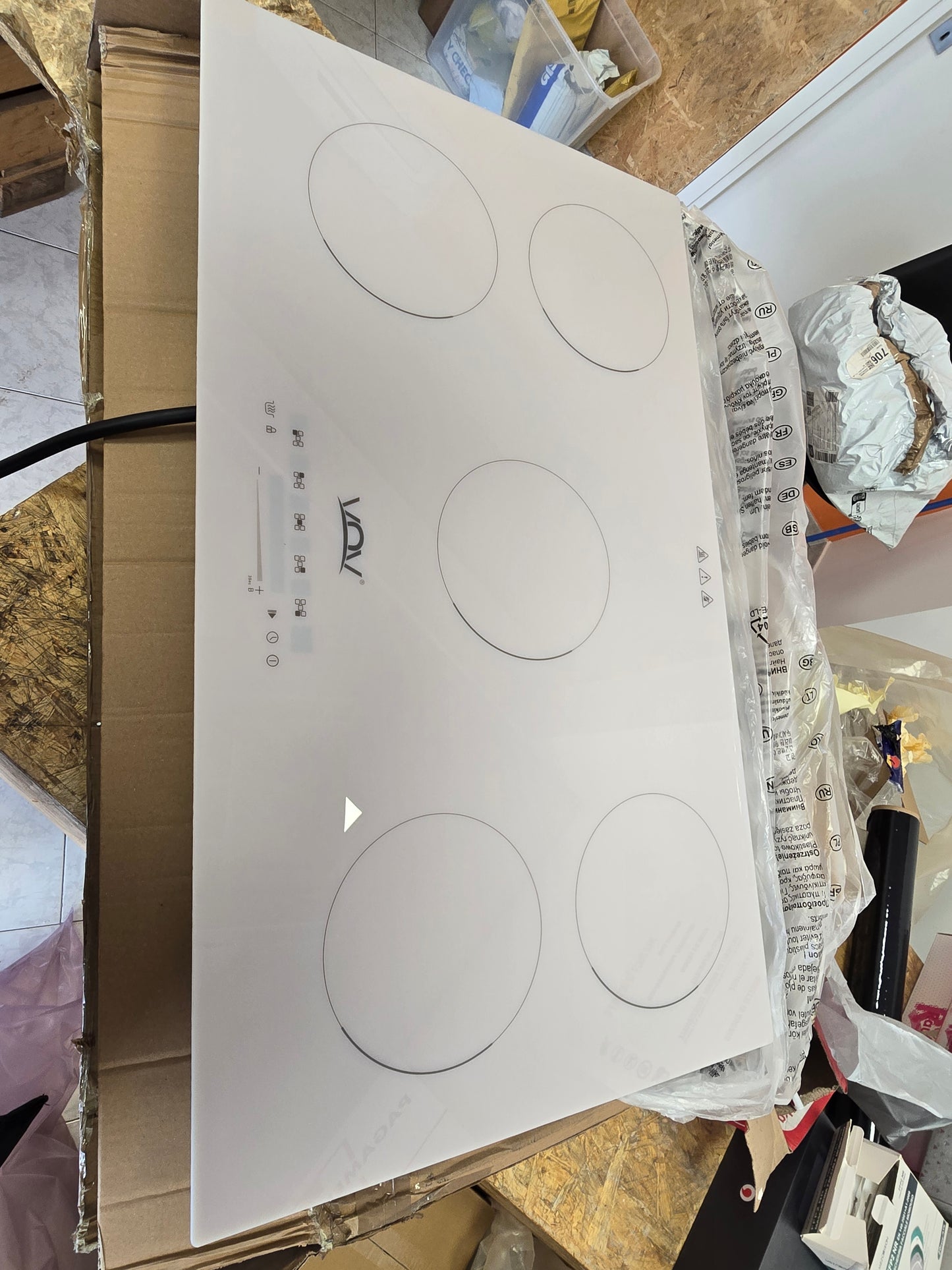 INDUZIONE 77 CM BIANCO FUMO VOV