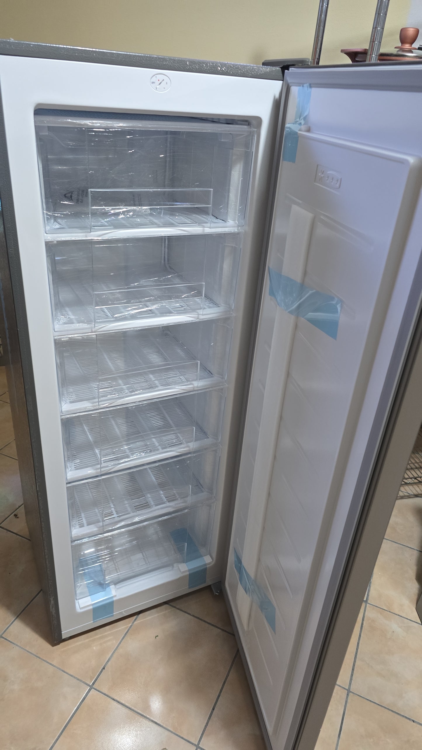 CONGELATORE VERTICALE 6 CASSETTI VOV INOX